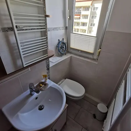 Moderne Mit Seeblick Und Balkon Im Eg * Mucheln