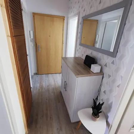 Moderne Mit Seeblick Und Balkon Im Eg Apartment