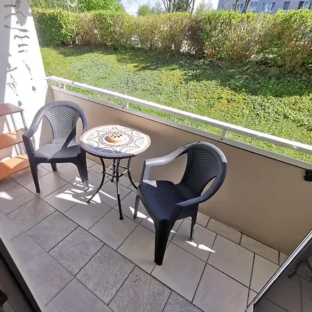 Moderne Mit Seeblick Und Balkon Im Eg Mucheln