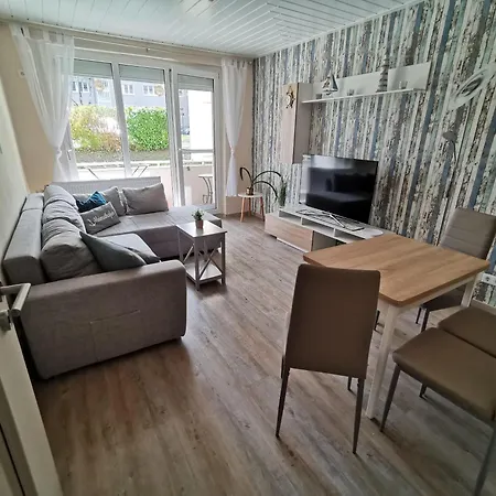 Moderne Mit Seeblick Und Balkon Im Eg *