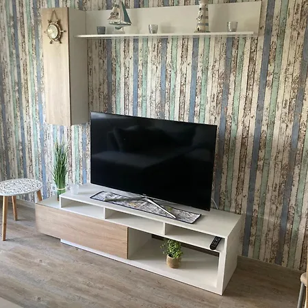 Moderne Mit Seeblick Und Balkon Im Eg Lägenhet Mucheln