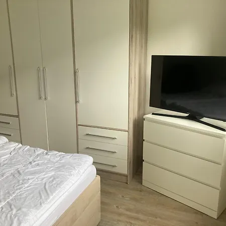 Moderne Mit Seeblick Und Balkon Im Eg Apartment Mucheln