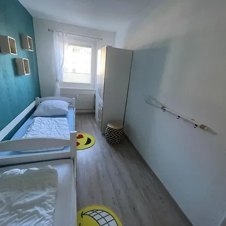 Moderne Mit Seeblick Und Balkon Im Eg