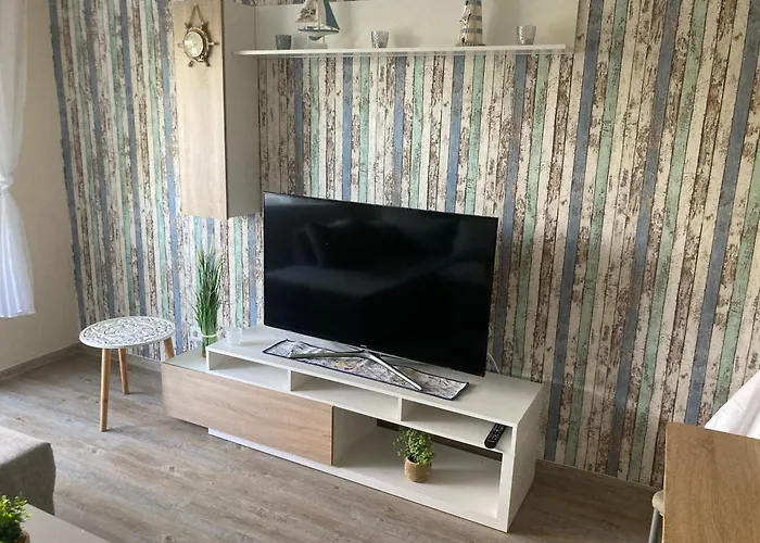 Moderne Mit Seeblick Und Balkon Im Eg Apartment Mucheln