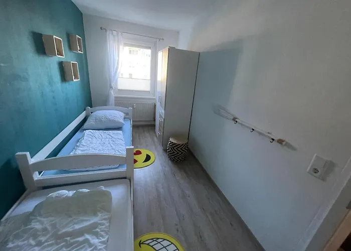 Moderne Mit Seeblick Und Balkon Im Eg