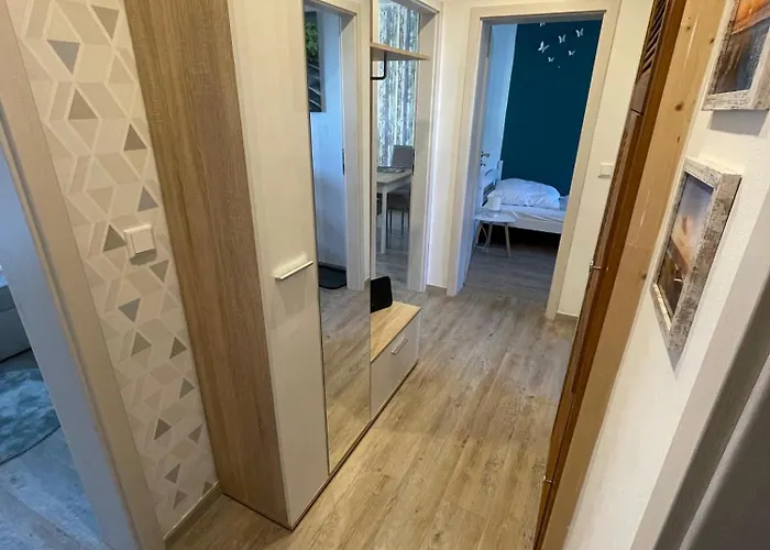 Moderne Mit Seeblick Und Balkon Im Eg Mucheln